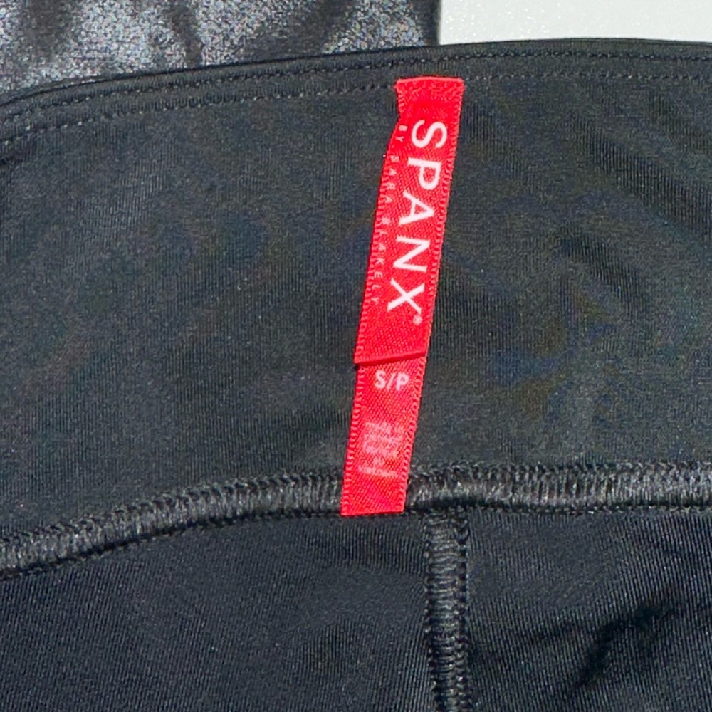 Spanx - Faux Leather Hip Zip Leggings Sz Xs #U3 View 6